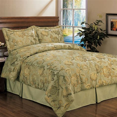 overstock queen size quilt sets.